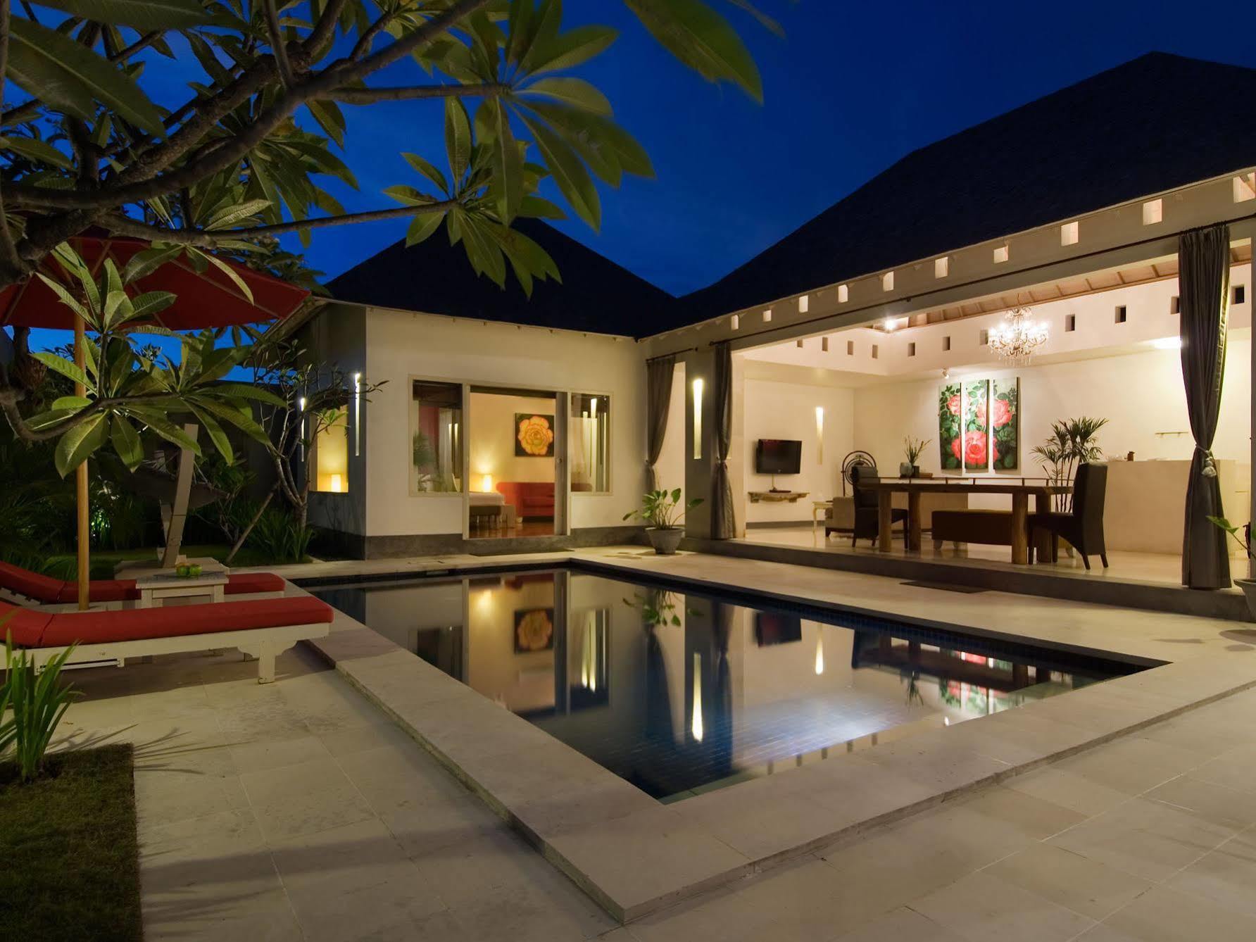 Kamuela Villas Seminyak Exteriör bild