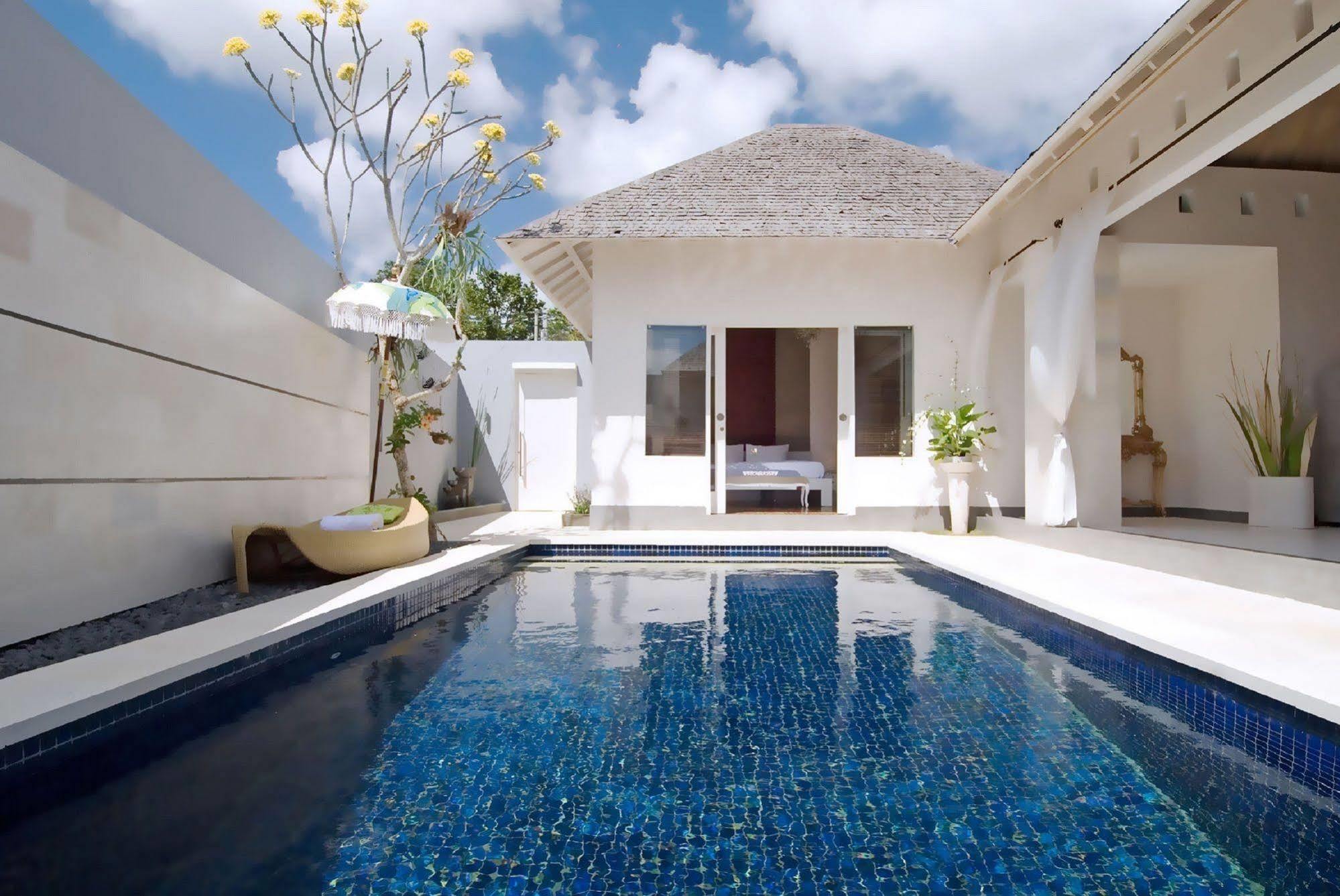 Kamuela Villas Seminyak Exteriör bild