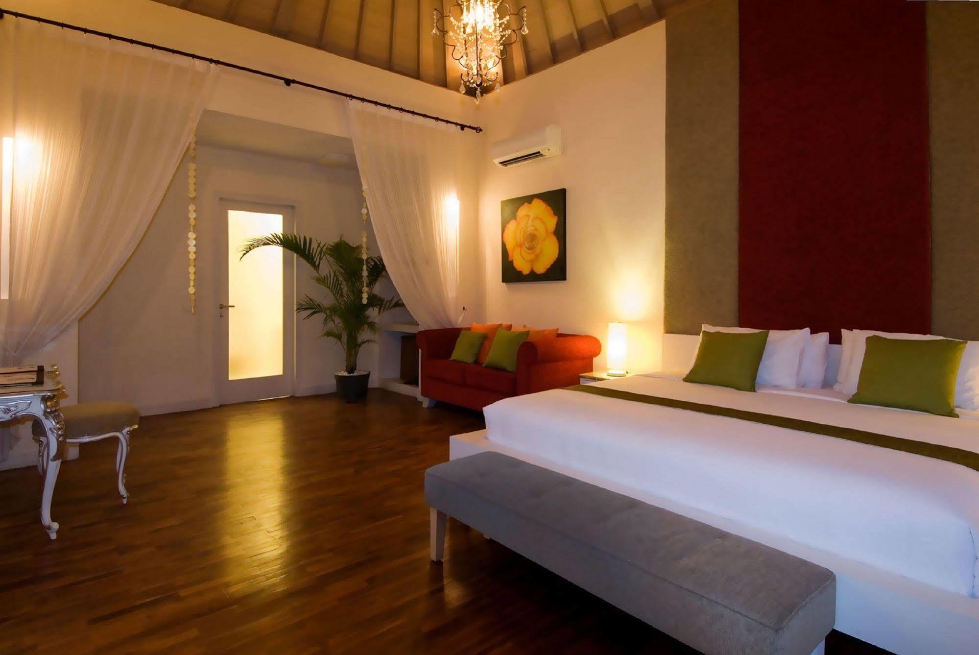 Kamuela Villas Seminyak Exteriör bild