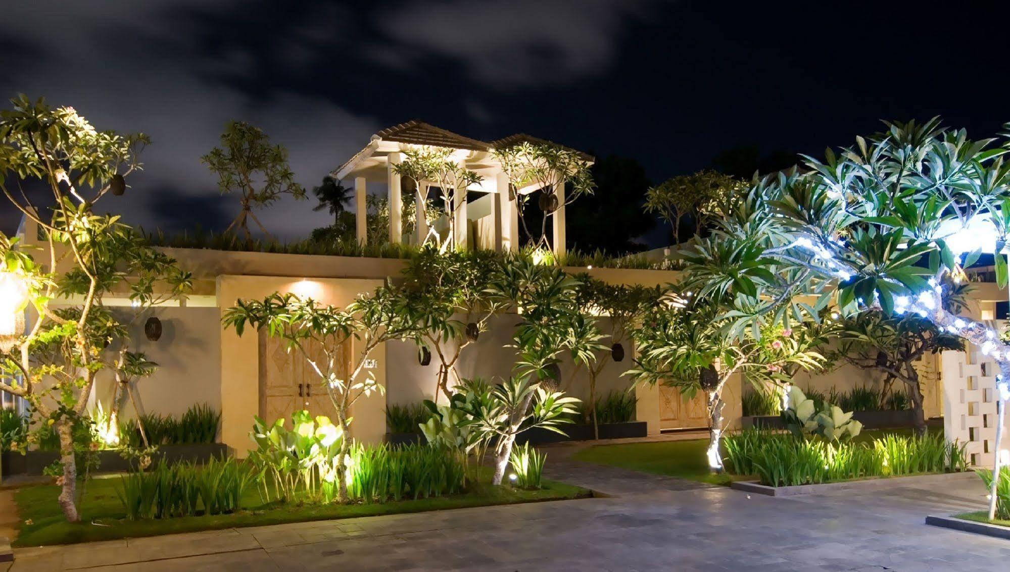 Kamuela Villas Seminyak Exteriör bild