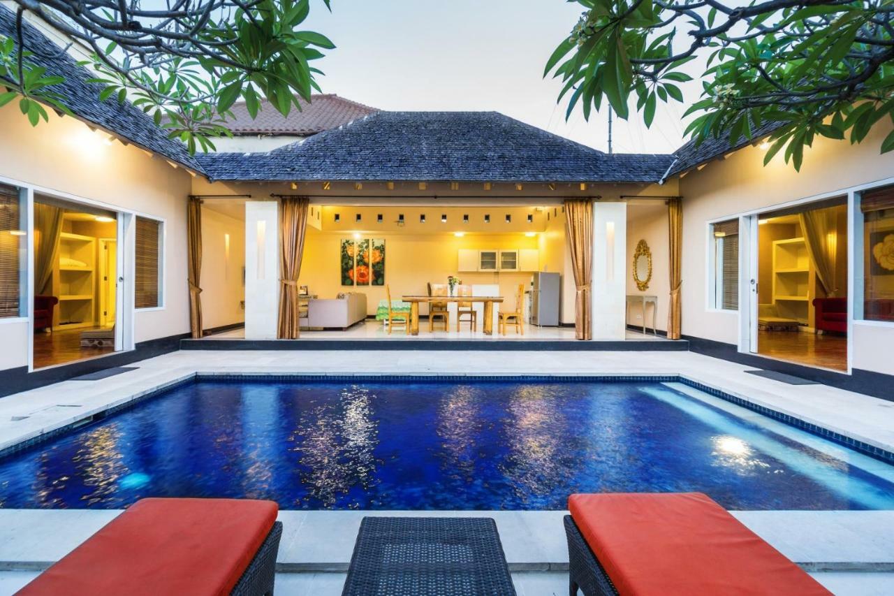 Kamuela Villas Seminyak Exteriör bild